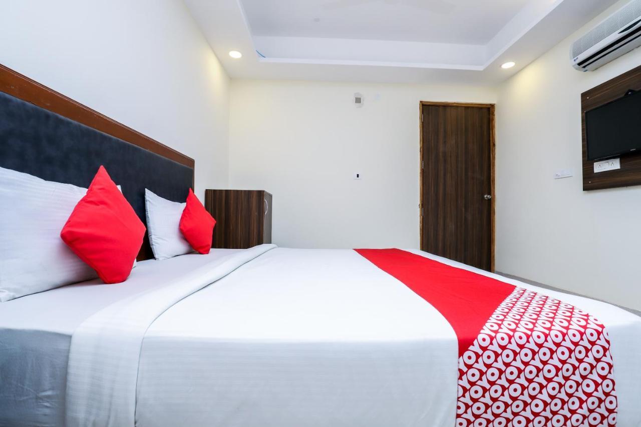 Hotel Moreton Igi Airport Új-Delhi Kültér fotó